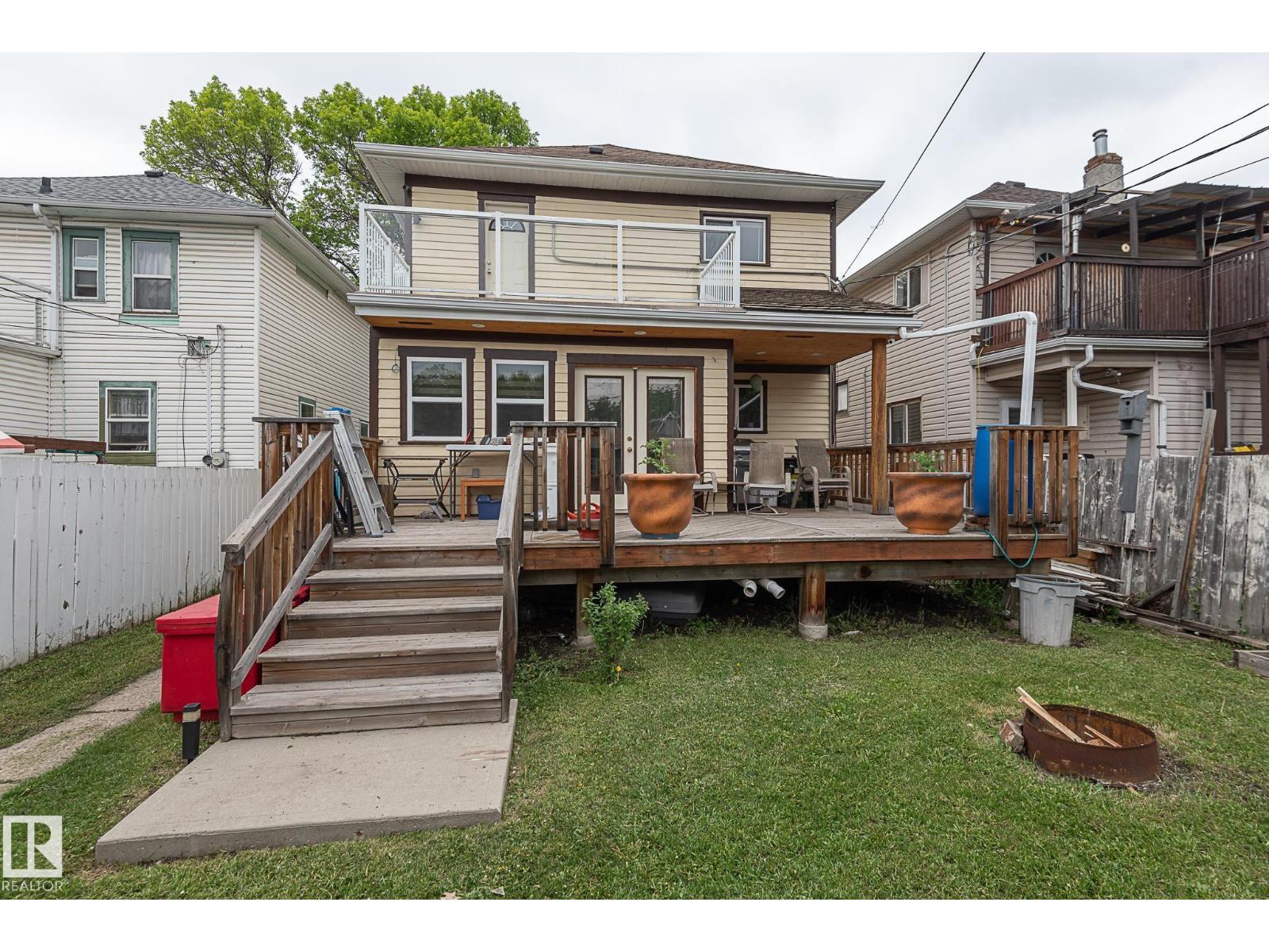 9623 110A Av Nw, Edmonton, AB