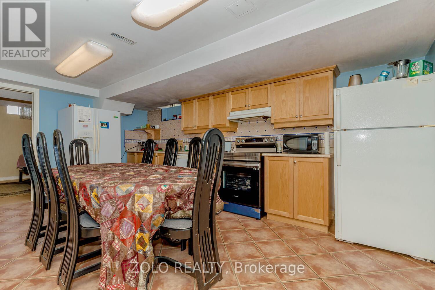 1474 Rosemanor Drive, Mississauga, ON - Indoor Photo Showing Other Room