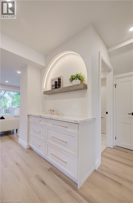 34 Moore Avenue N, Waterloo, ON - Indoor Photo Showing Other Room