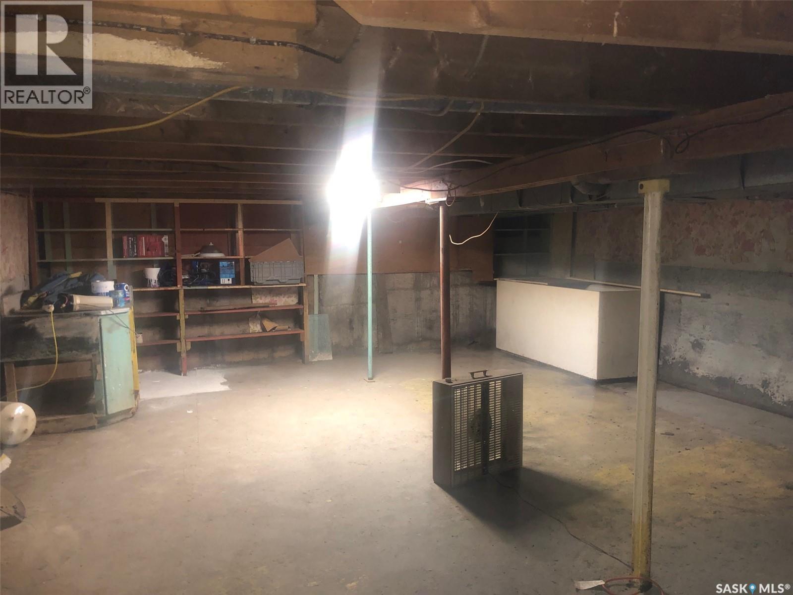 219 3Rd Avenue E, Canora, SK - Indoor Photo Showing Basement