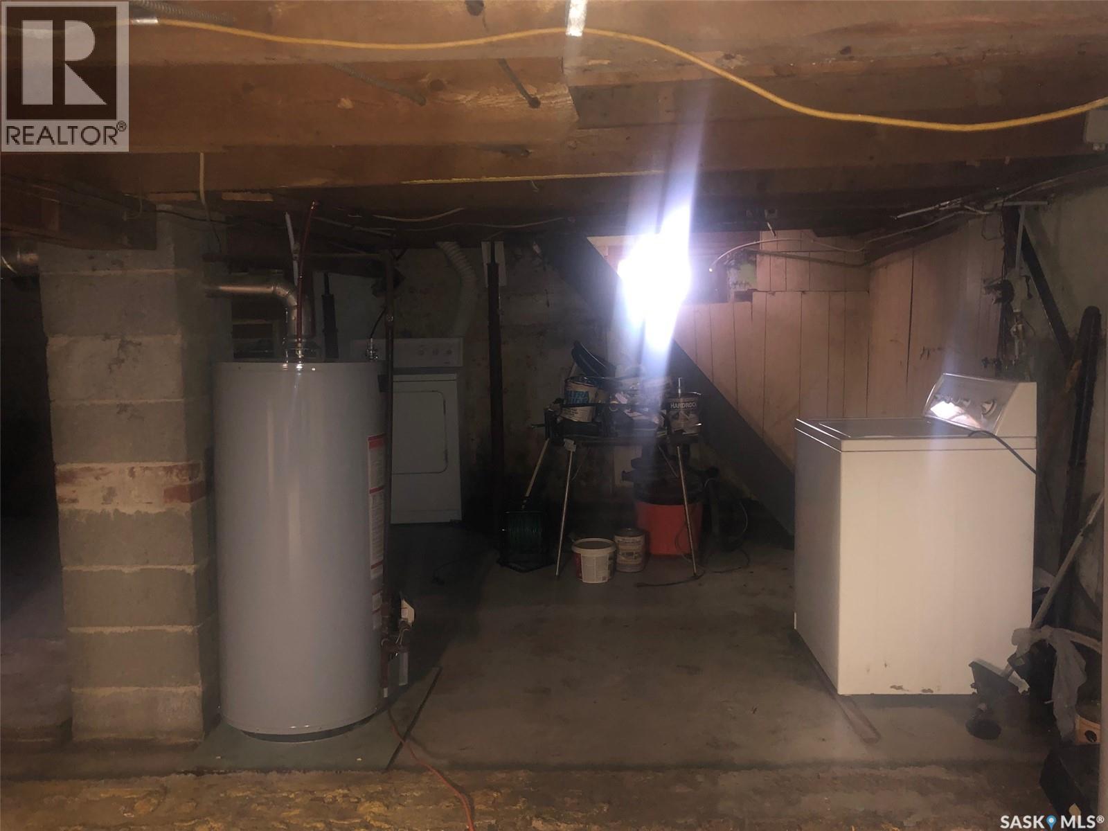 219 3Rd Avenue E, Canora, SK - Indoor Photo Showing Basement