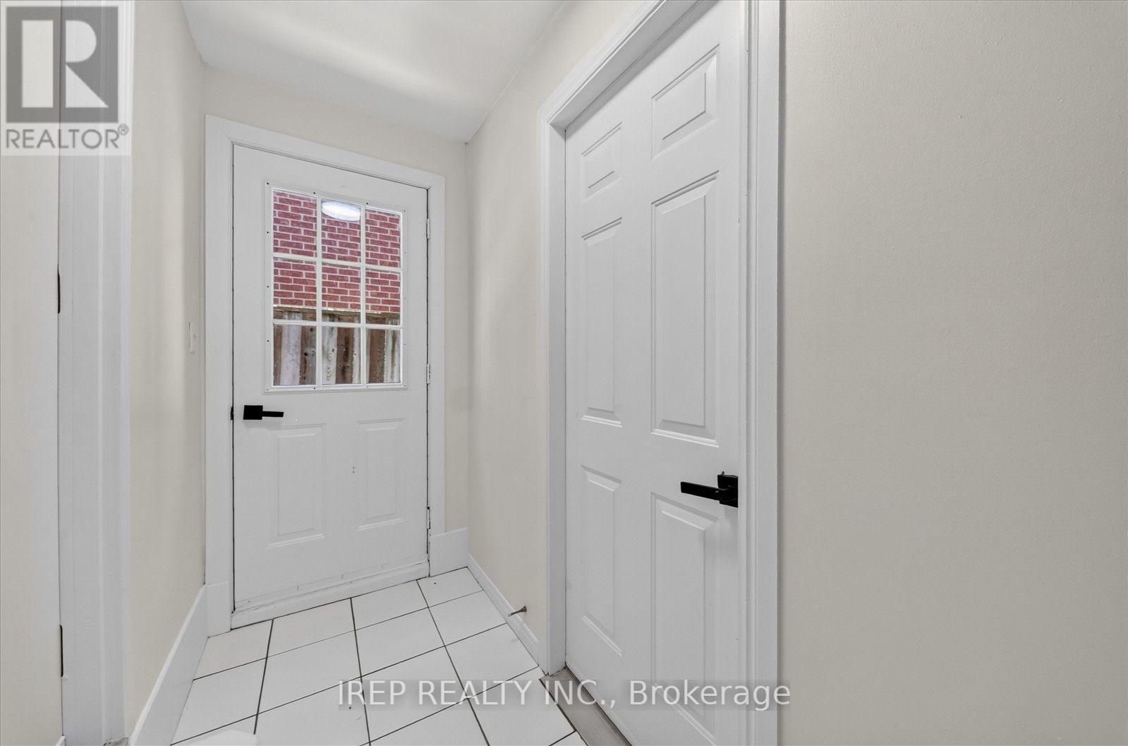 Lower - 6 Carmichael Drive, Whitby, ON - Indoor Photo Showing Other Room