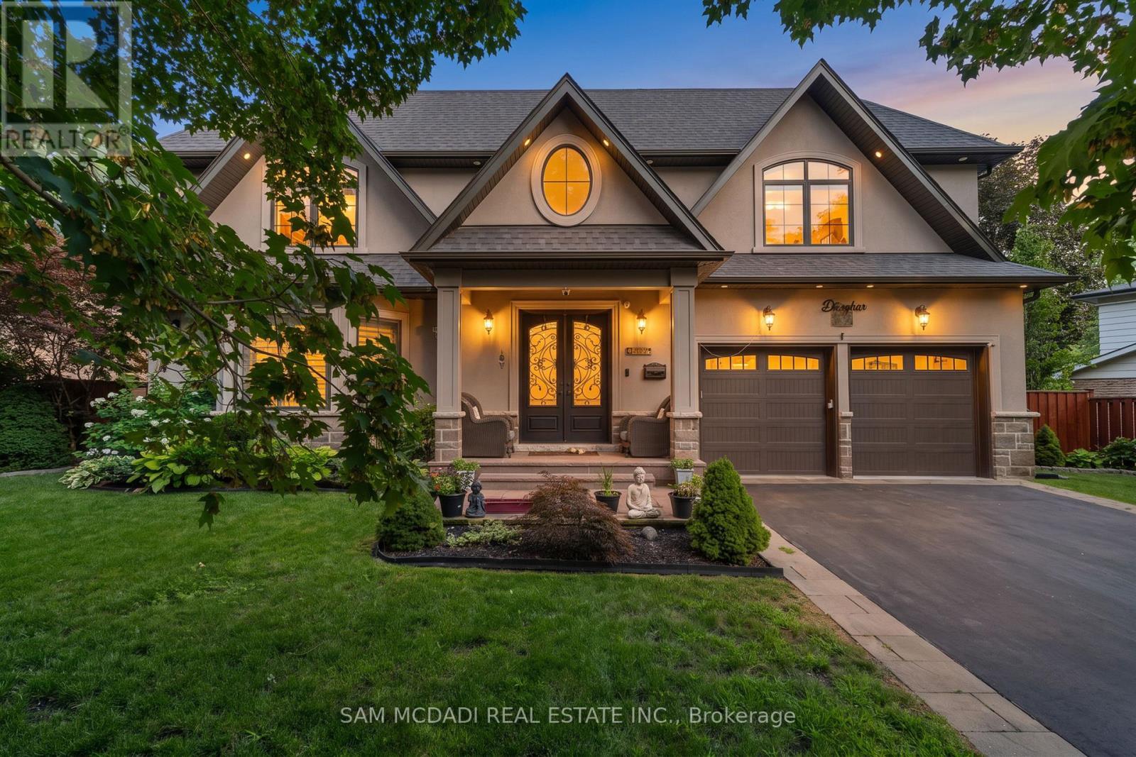 834 Edistel Crescent, Mississauga, ON - Outdoor With Facade