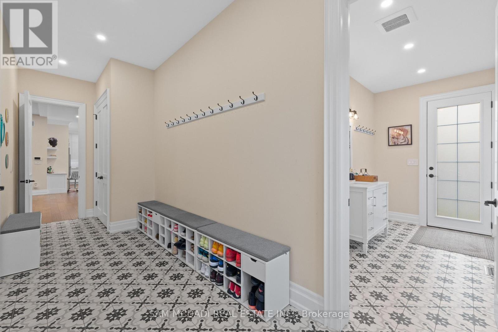 834 Edistel Crescent, Mississauga, ON - Indoor Photo Showing Other Room