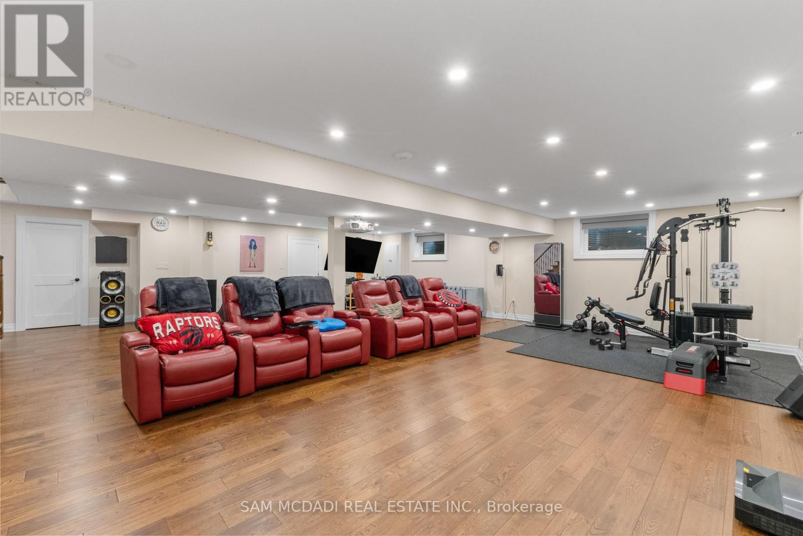 834 Edistel Crescent, Mississauga, ON - Indoor Photo Showing Gym Room