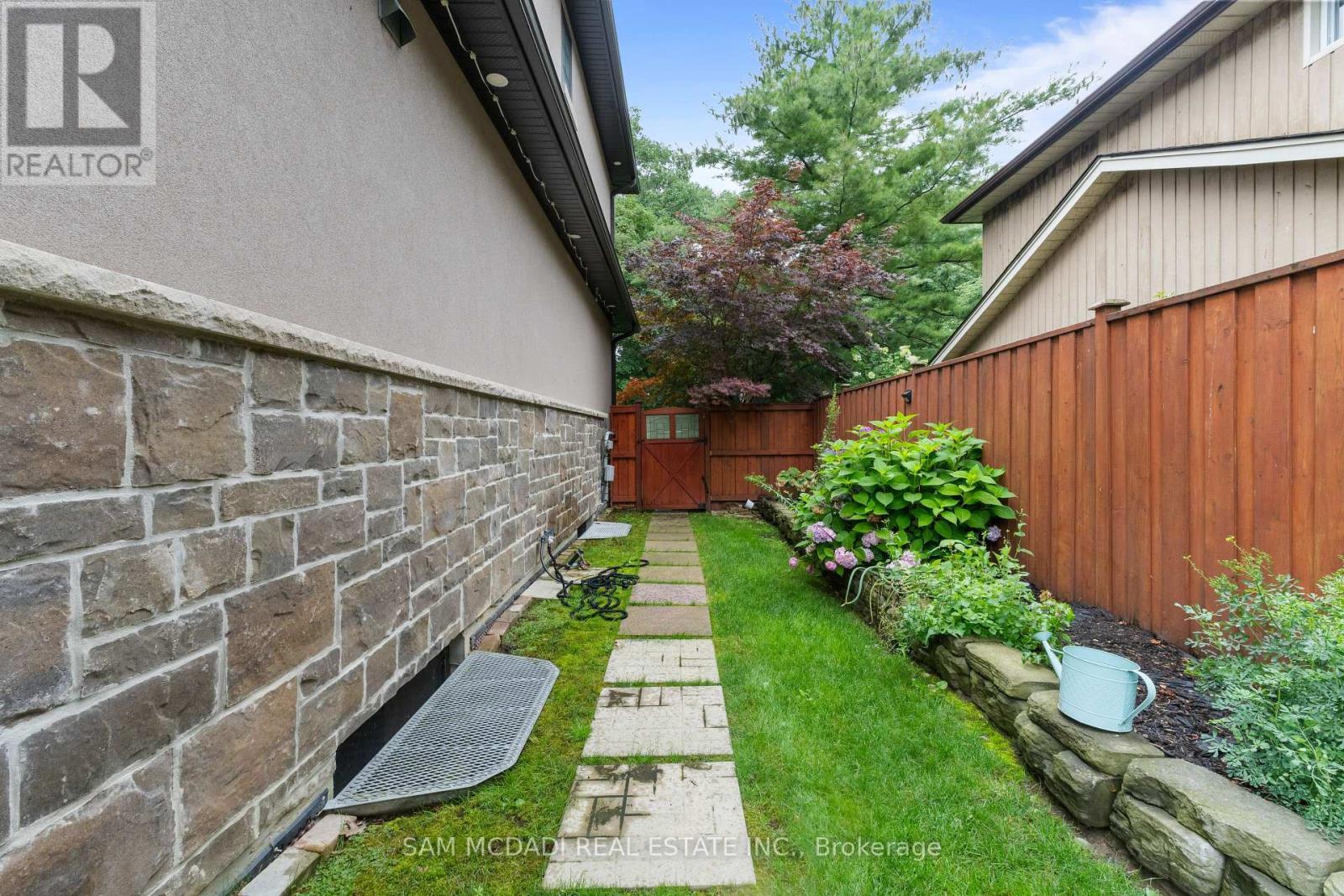 834 Edistel Crescent, Mississauga, ON - Outdoor
