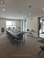 Common Room with Second Direct Entrance for Guests - 
