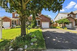 2238 MACLENNAN DRIVE Oakville, ON L6H 5K2