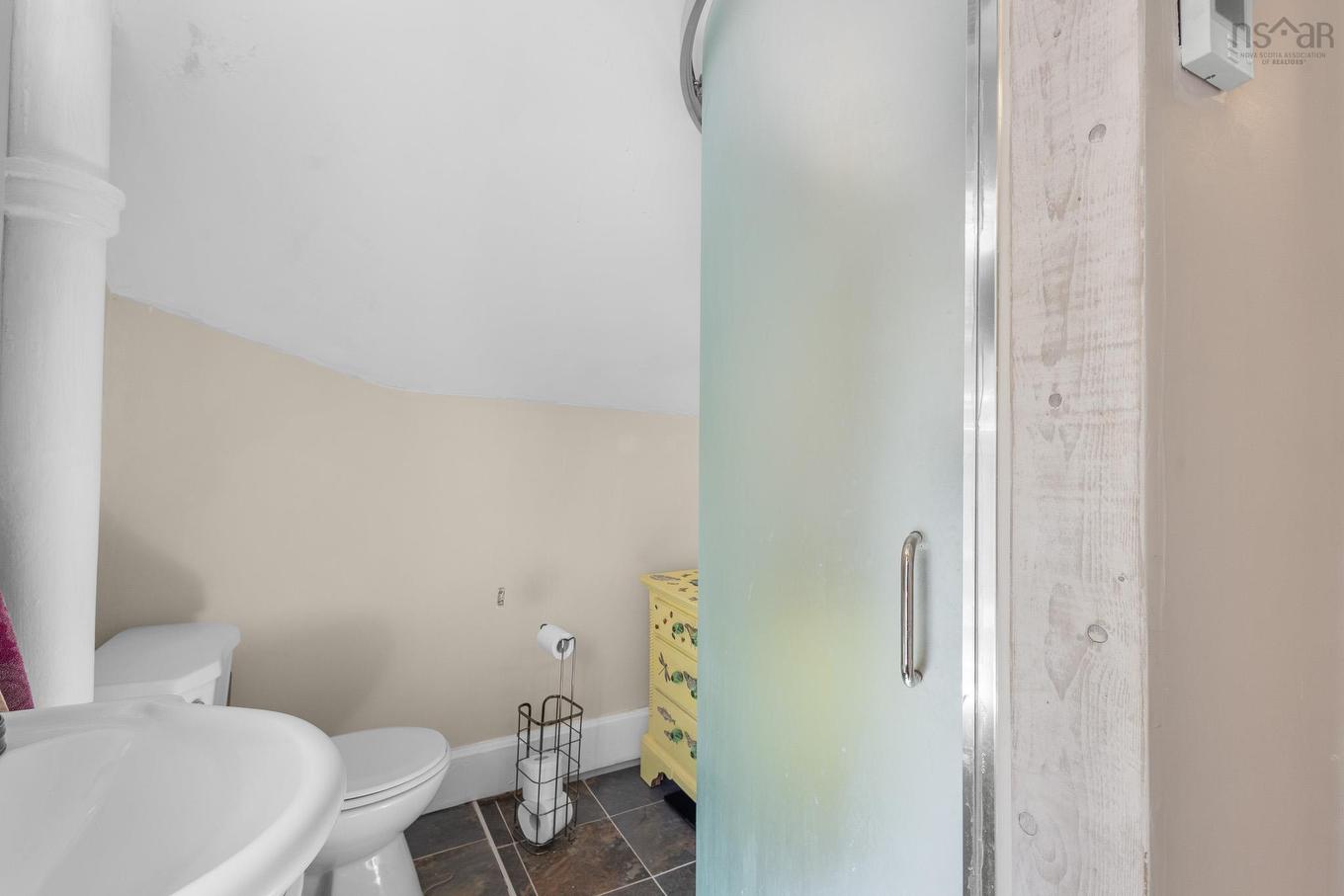 456 Windsor Junction Road, Windsor Junction, NS - Indoor Photo Showing Bathroom