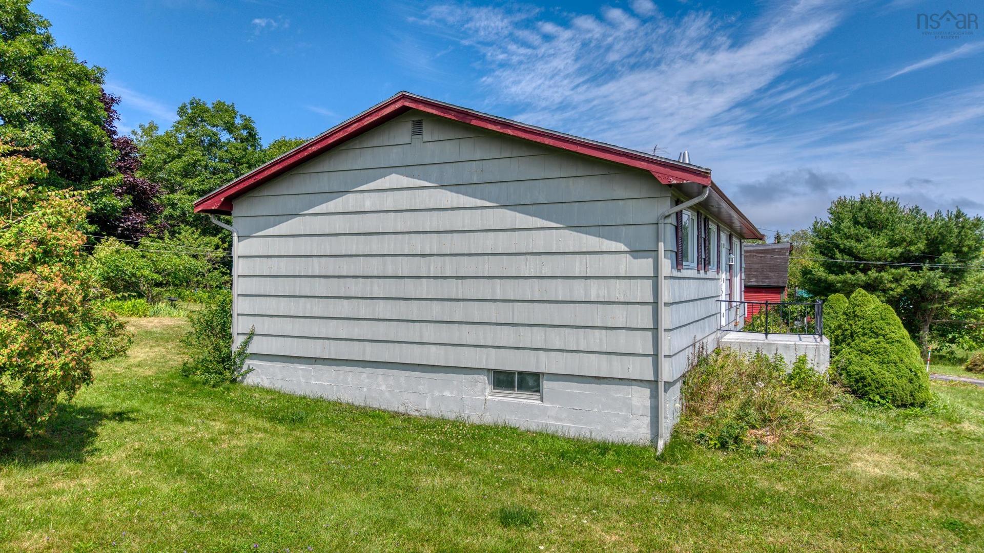 56 North Side Road, Riverport, NS - Outdoor