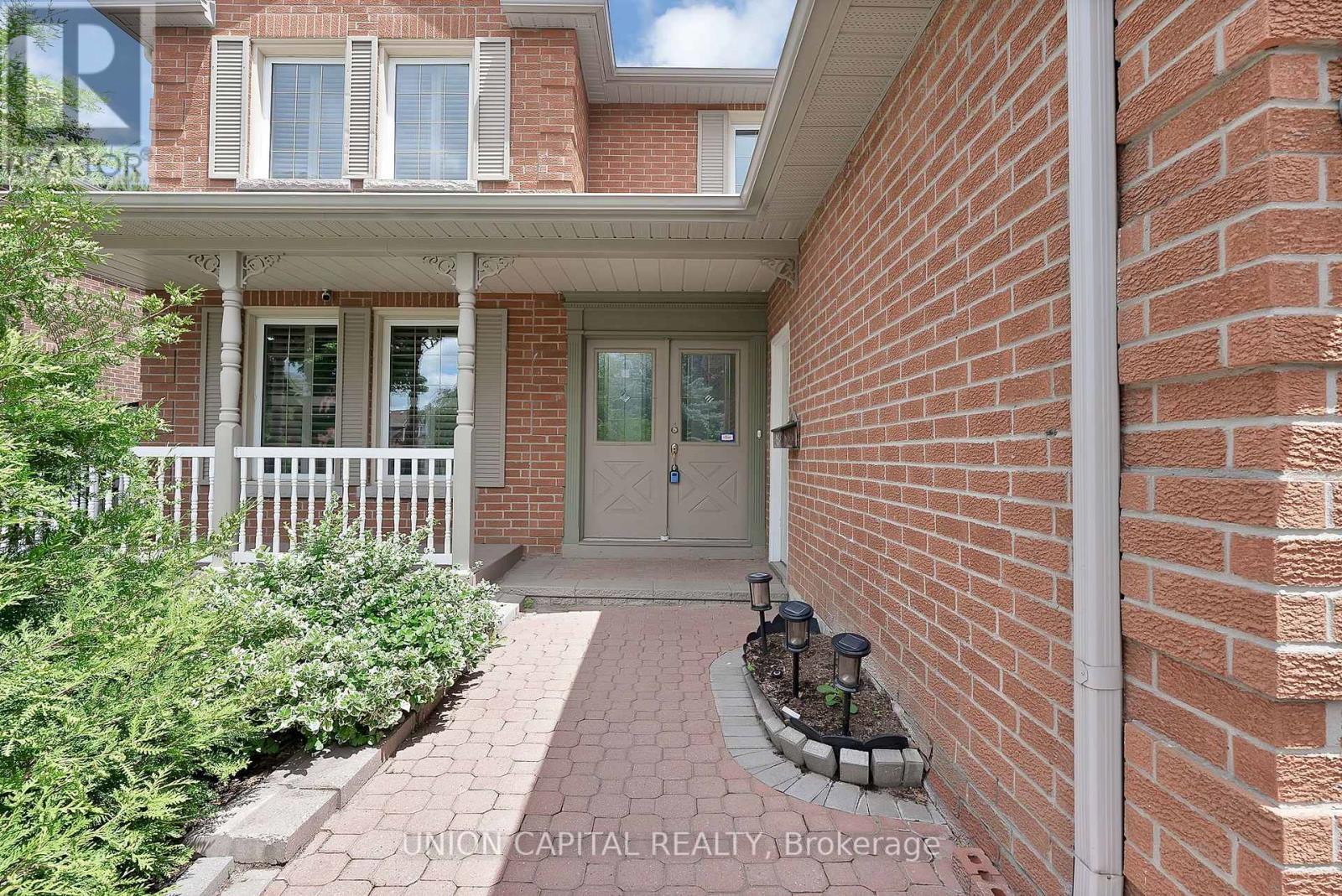 35 Mccarty Crescent, Markham, ON - Outdoor With Deck Patio Veranda With Exterior