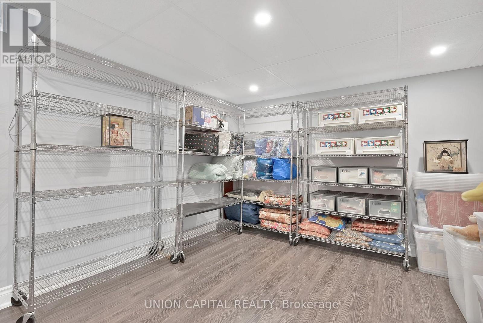 35 Mccarty Crescent, Markham, ON - Indoor