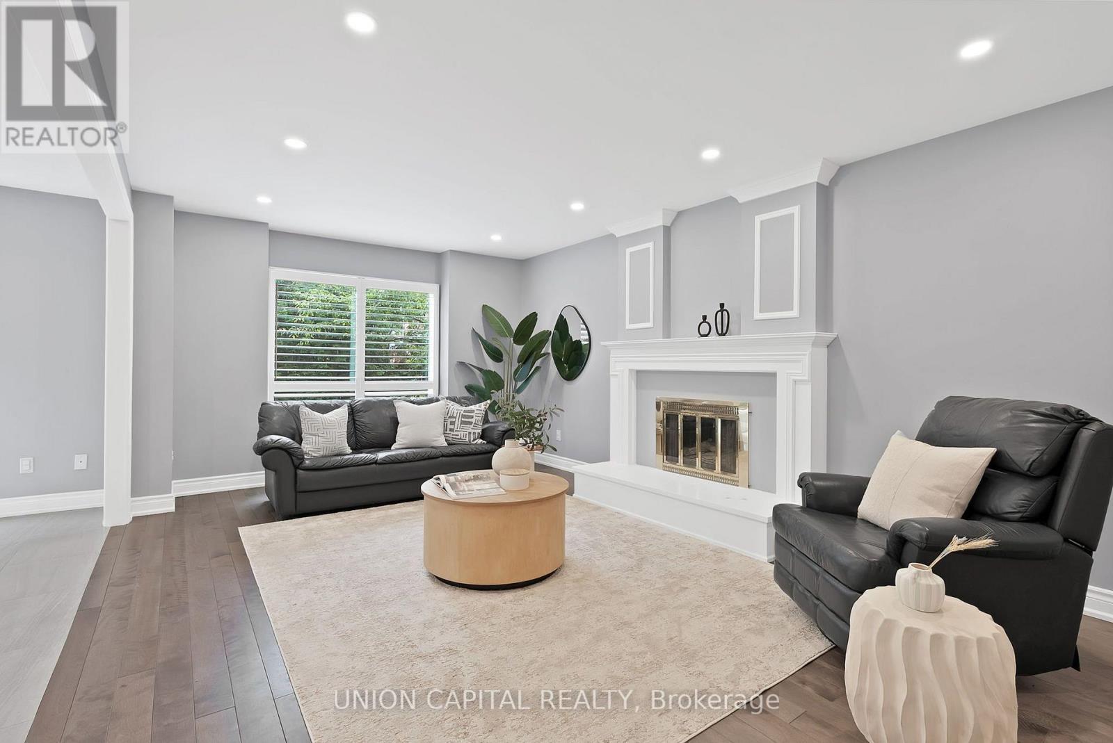35 Mccarty Crescent, Markham, ON - Indoor Photo Showing Living Room With Fireplace