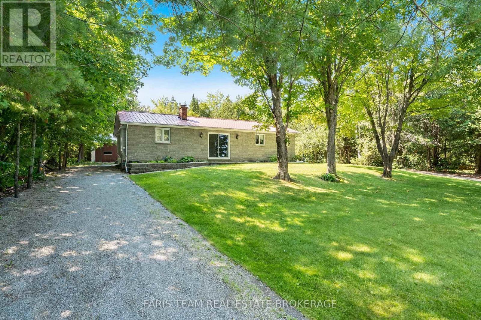 2554 Champlain Road, Tiny, ON - Outdoor