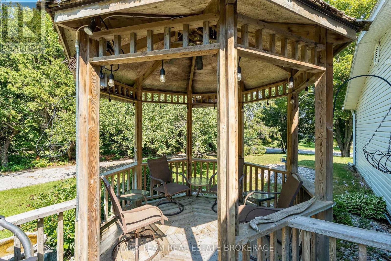 2554 Champlain Road, Tiny, ON - Outdoor With Exterior
