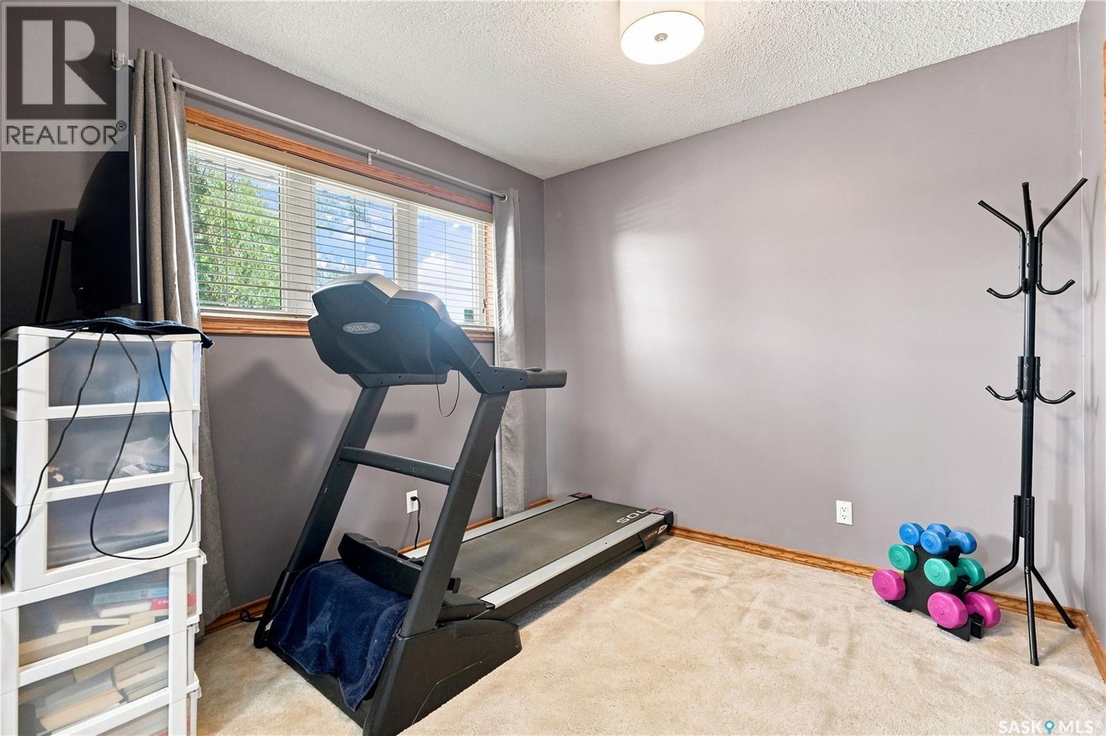 1409 Duffield Street W, Moose Jaw, SK - Indoor Photo Showing Gym Room