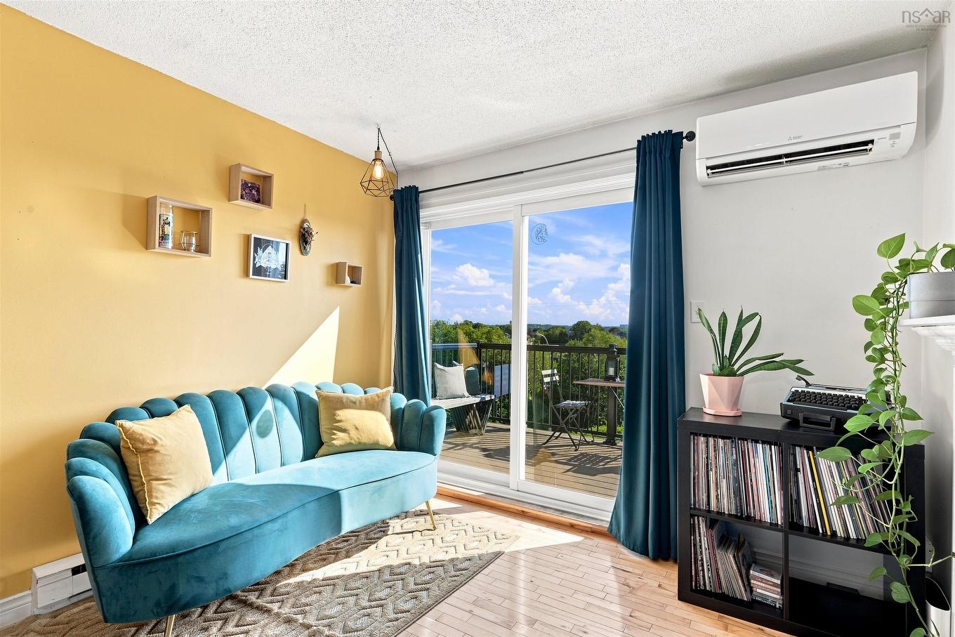 401 3600 John Parr Drive, Halifax, NS - Indoor Photo Showing Living Room