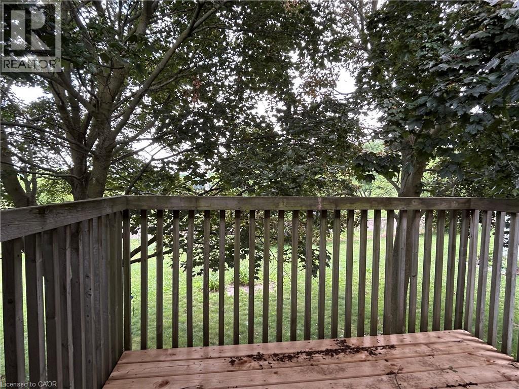 15 Montclair Crescent Unit# 2, Simcoe, ON - Outdoor