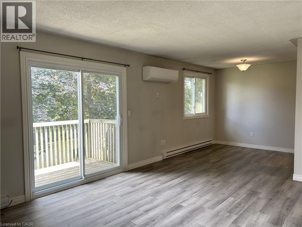 15 Montclair Crescent Unit# 2, Simcoe, ON - Indoor Photo Showing Other Room