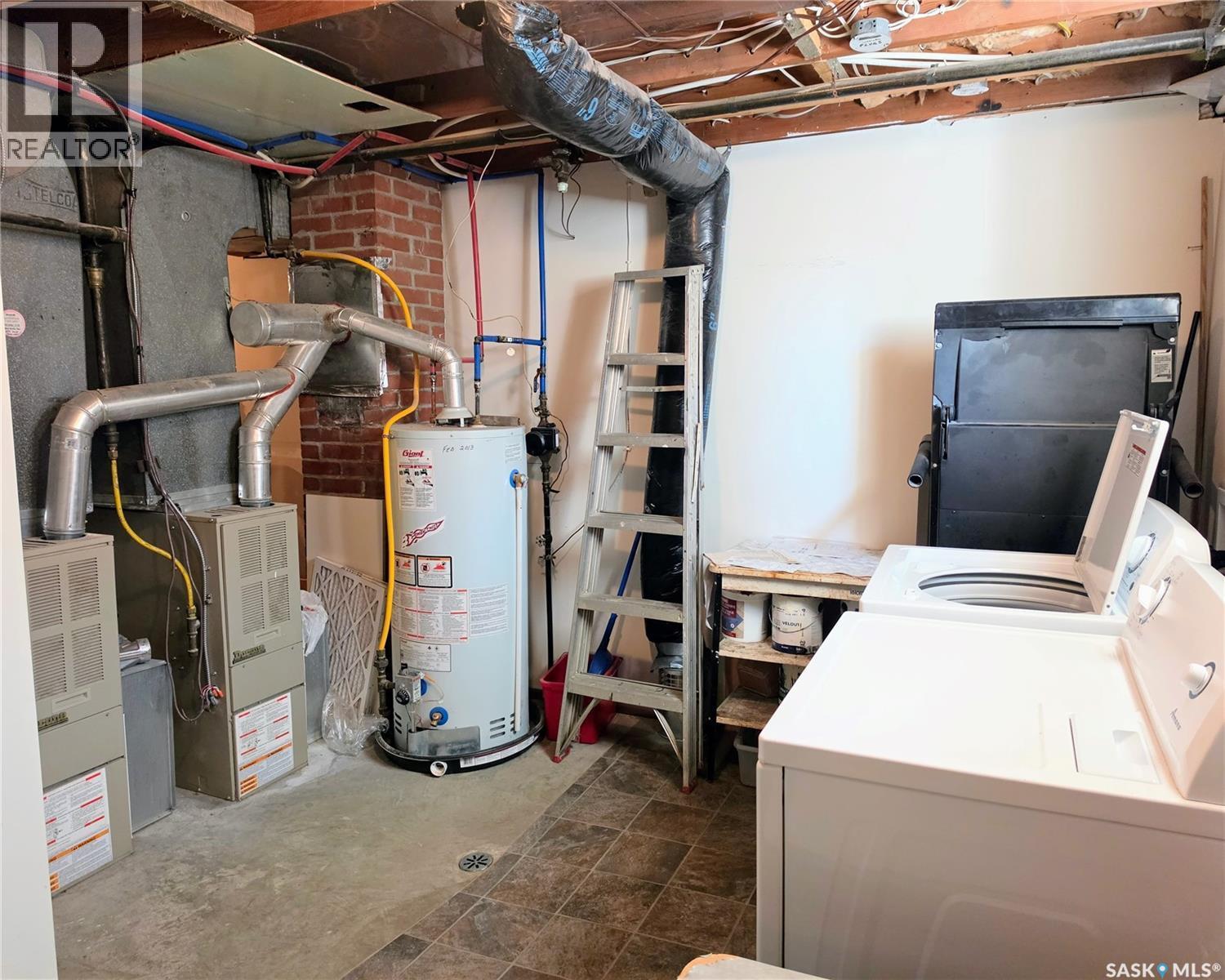 638 7Th Street, Humboldt, SK - Indoor Photo Showing Laundry Room