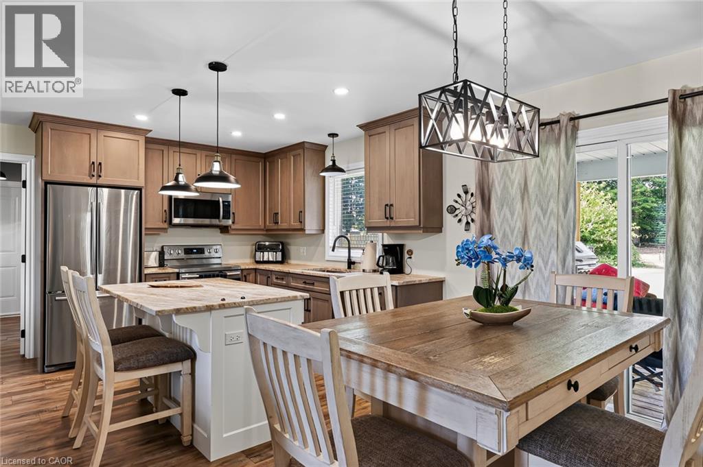 729 6Th Concession Rd Enr, Cultus, ON - Indoor