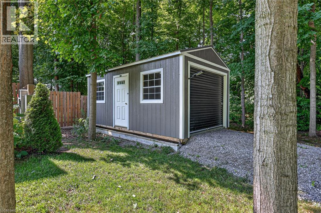 729 6Th Concession Rd Enr, Cultus, ON - Outdoor