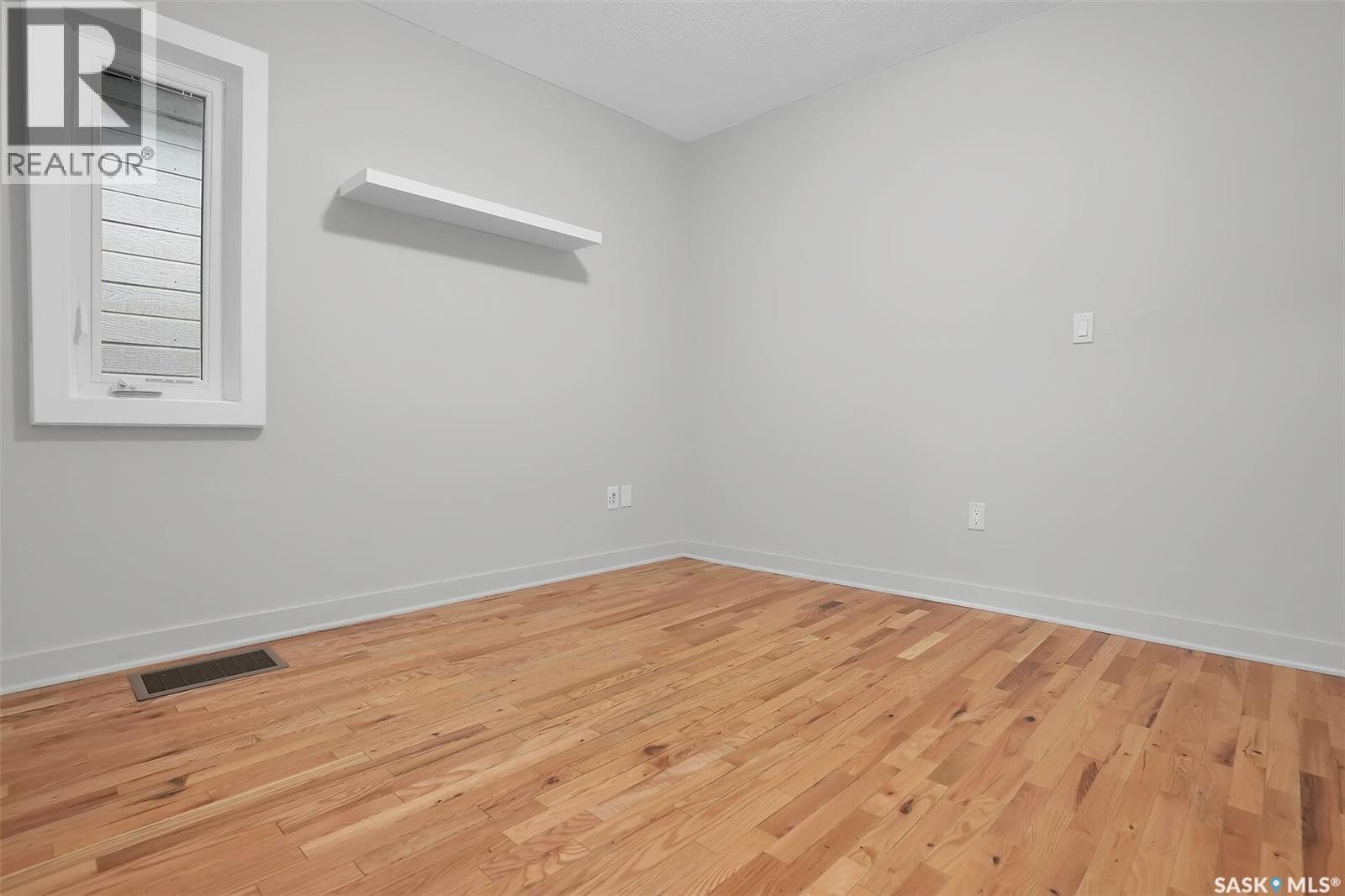 3524 Victoria Avenue, Regina, SK - Indoor Photo Showing Other Room