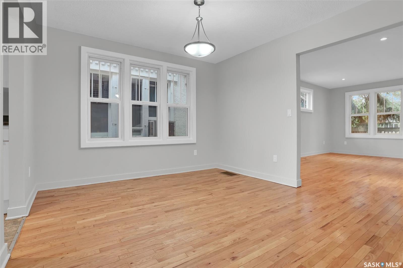 3524 Victoria Avenue, Regina, SK - Indoor Photo Showing Other Room