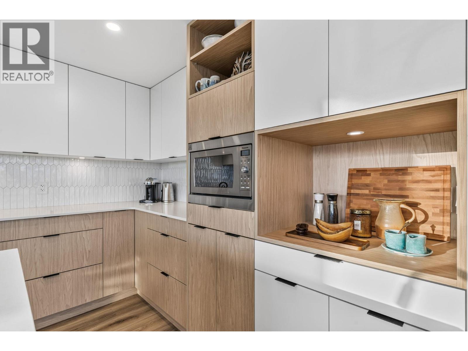 1488 Bertram Street Unit# 3202, Kelowna, BC - Indoor Photo Showing Kitchen