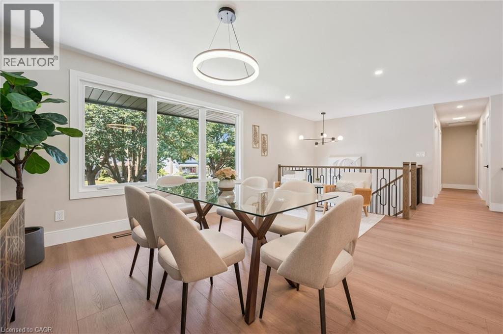 70 Champlain Crescent, Kitchener, ON - Indoor Photo Showing Dining Room