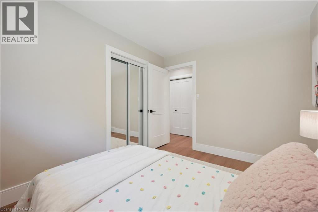 70 Champlain Crescent, Kitchener, ON - Indoor Photo Showing Bedroom