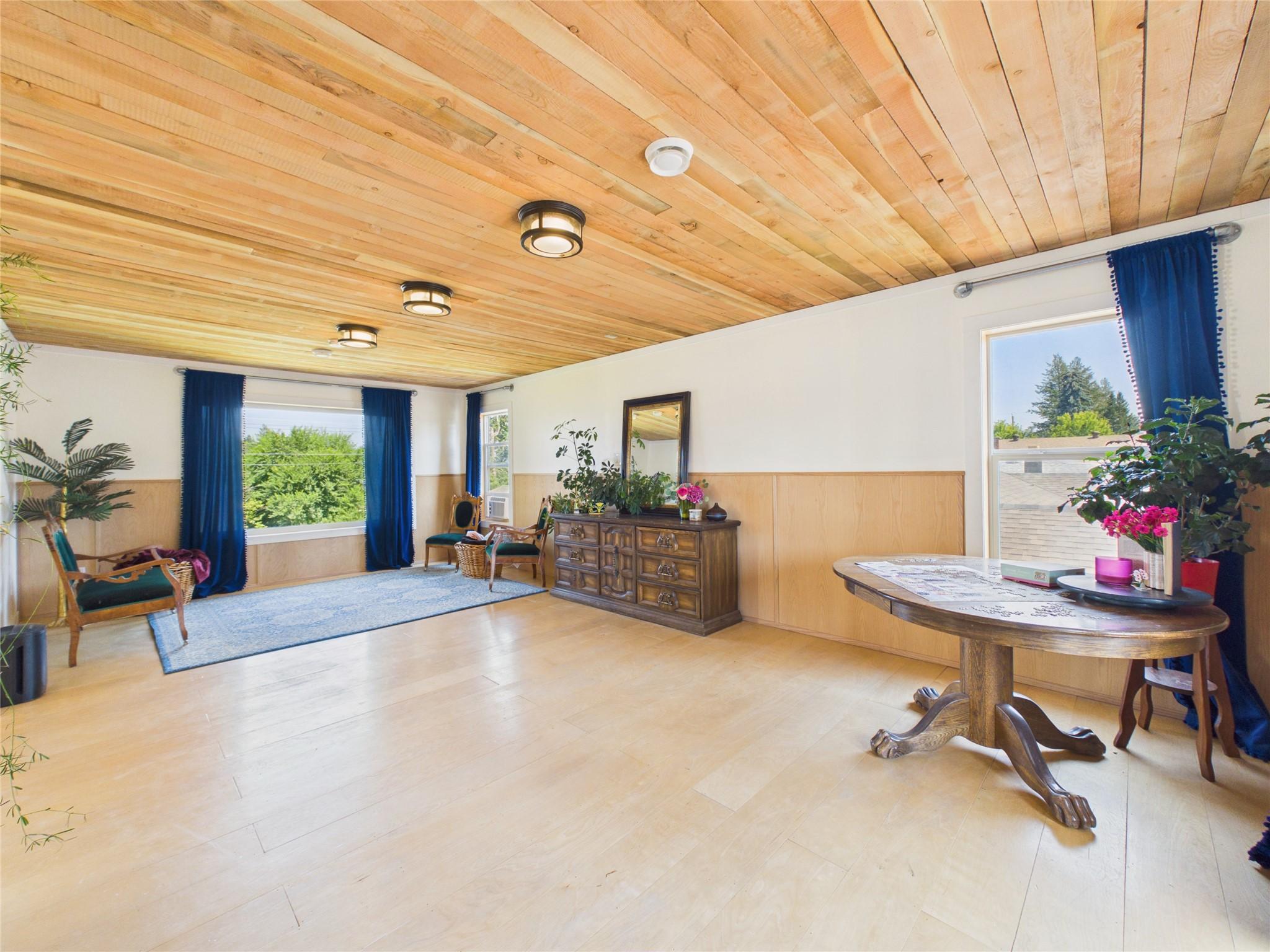 912 8Th Street, Cranbrook, BC - Outdoor With Deck Patio Veranda With Exterior