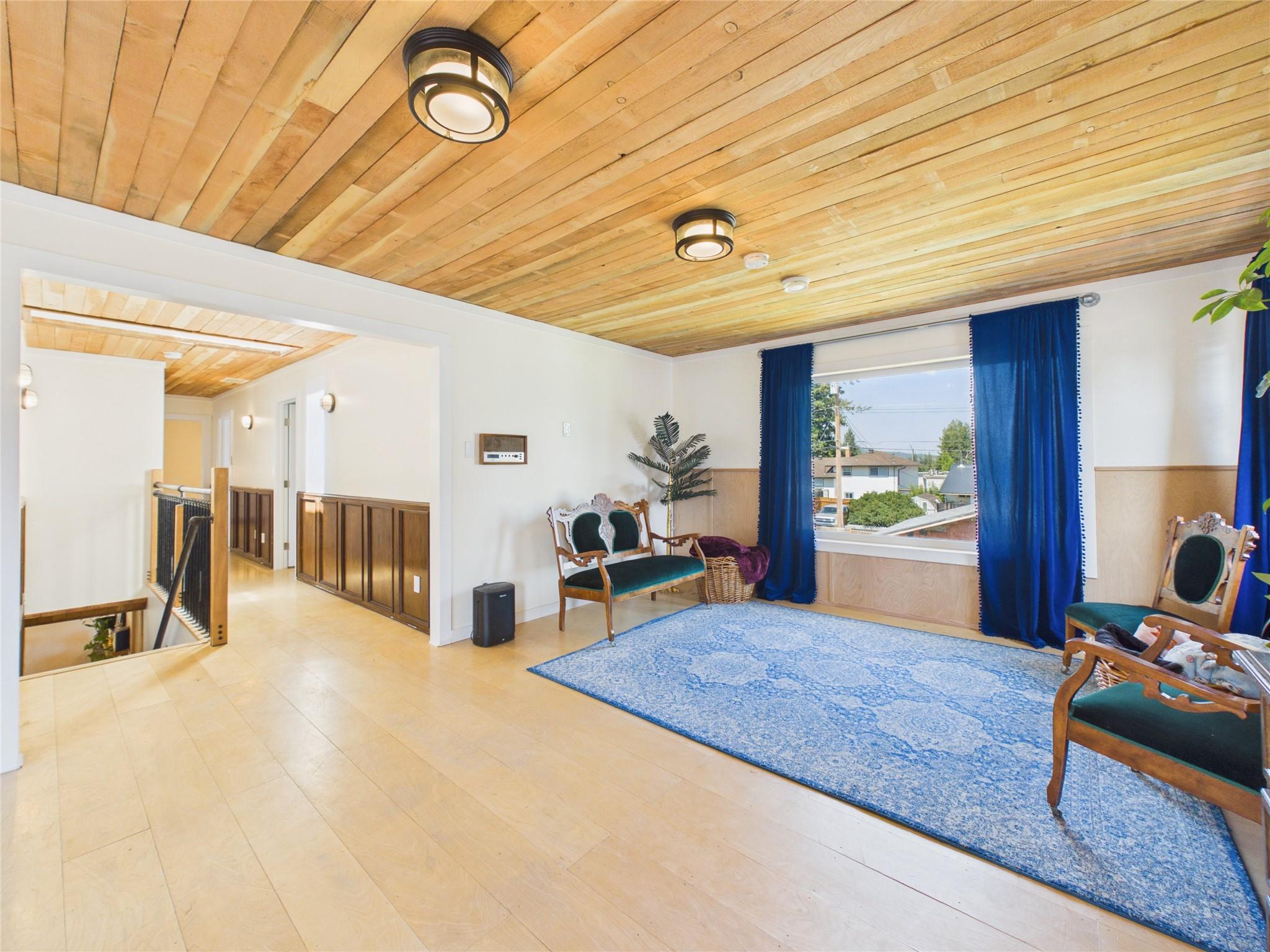 912 8Th Street, Cranbrook, BC - With Exterior