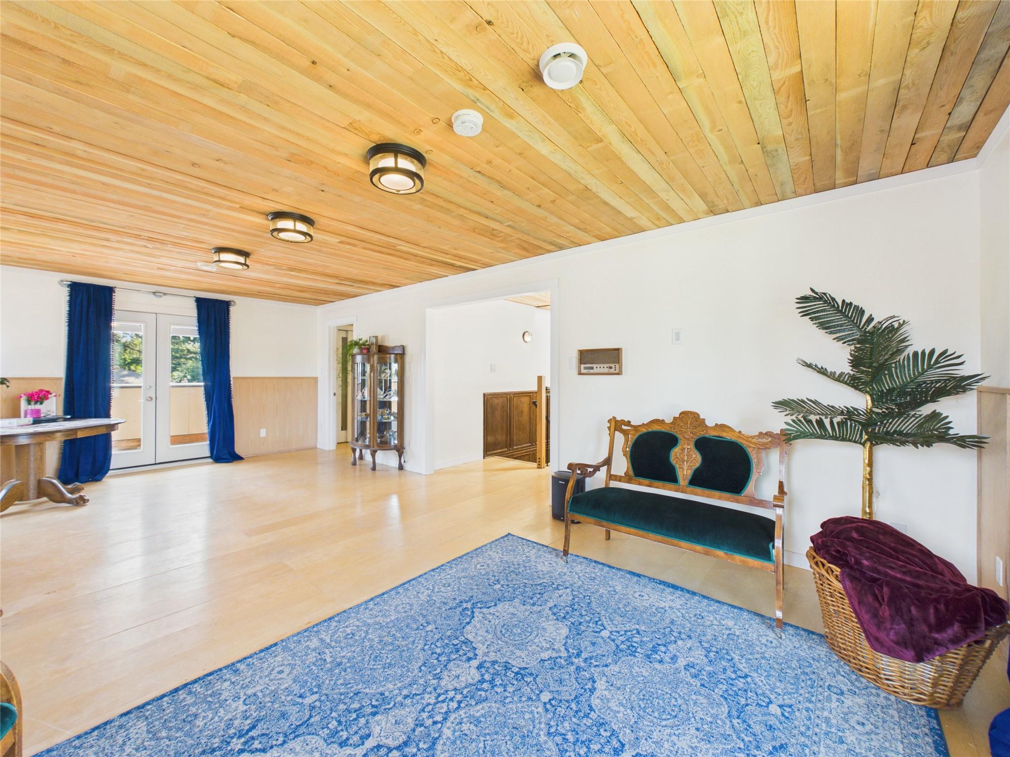 912 8Th Street, Cranbrook, BC - Indoor Photo Showing Other Room