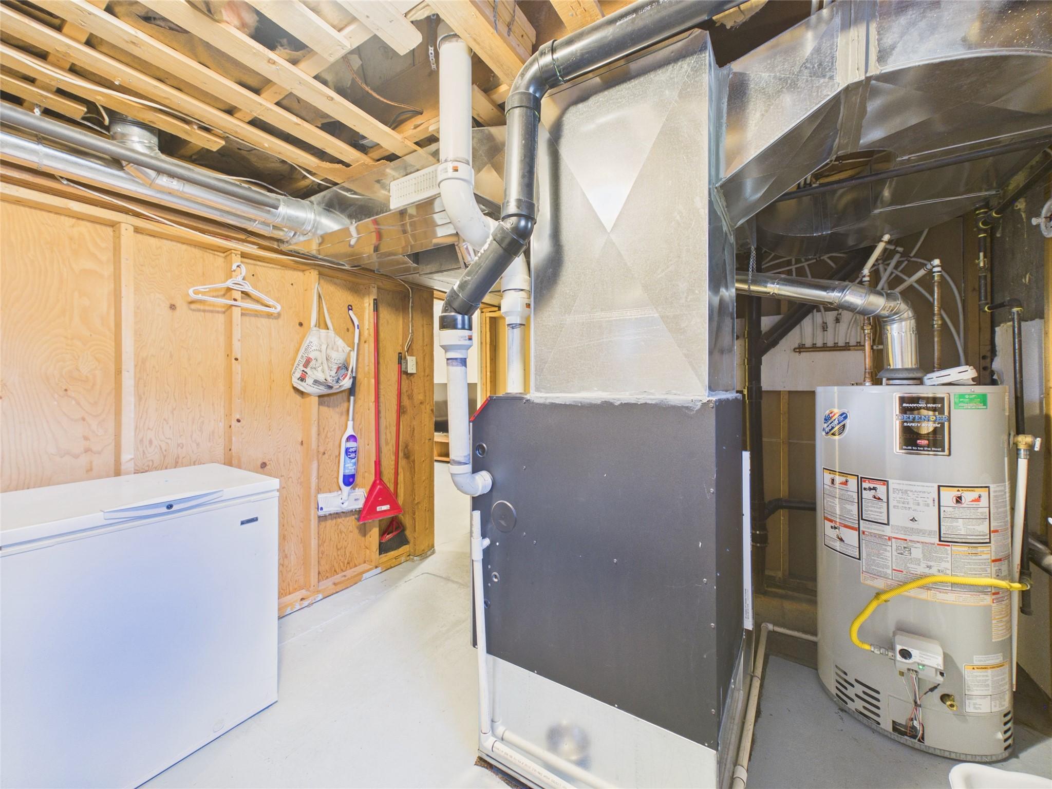 912 8Th Street, Cranbrook, BC - Indoor Photo Showing Basement