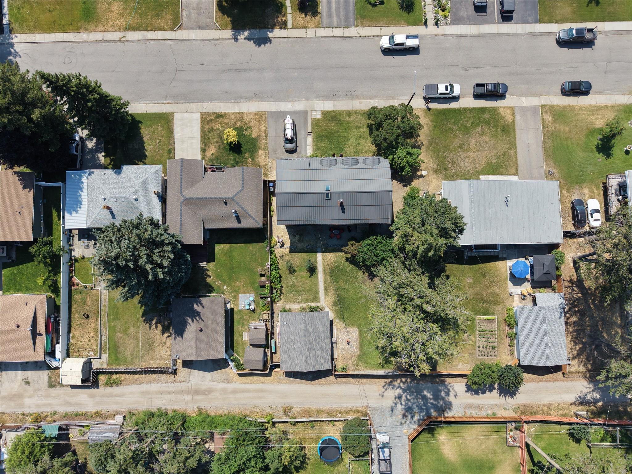 912 8Th Street, Cranbrook, BC - Outdoor