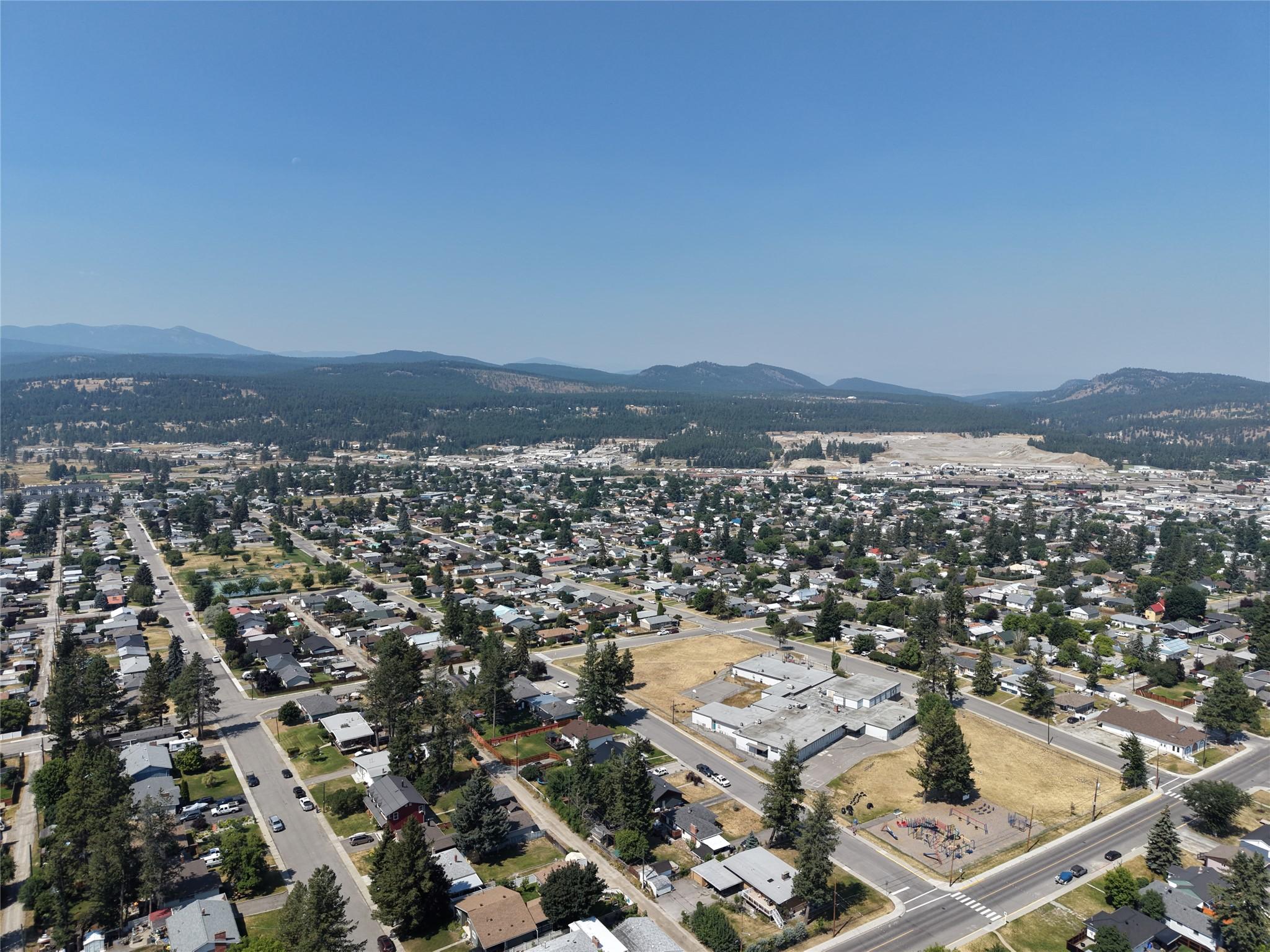 912 8Th Street, Cranbrook, BC - Outdoor With View