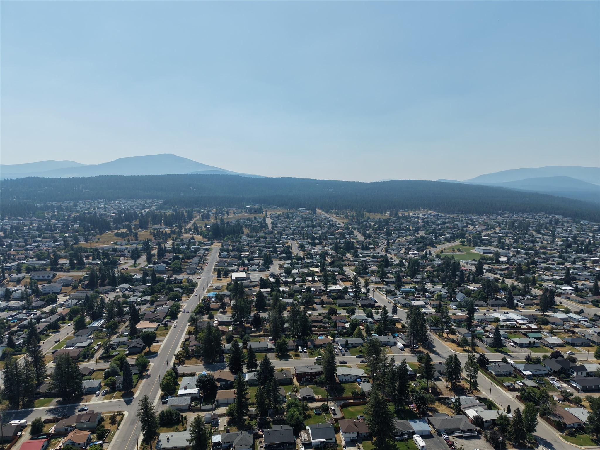 912 8Th Street, Cranbrook, BC - Outdoor With View