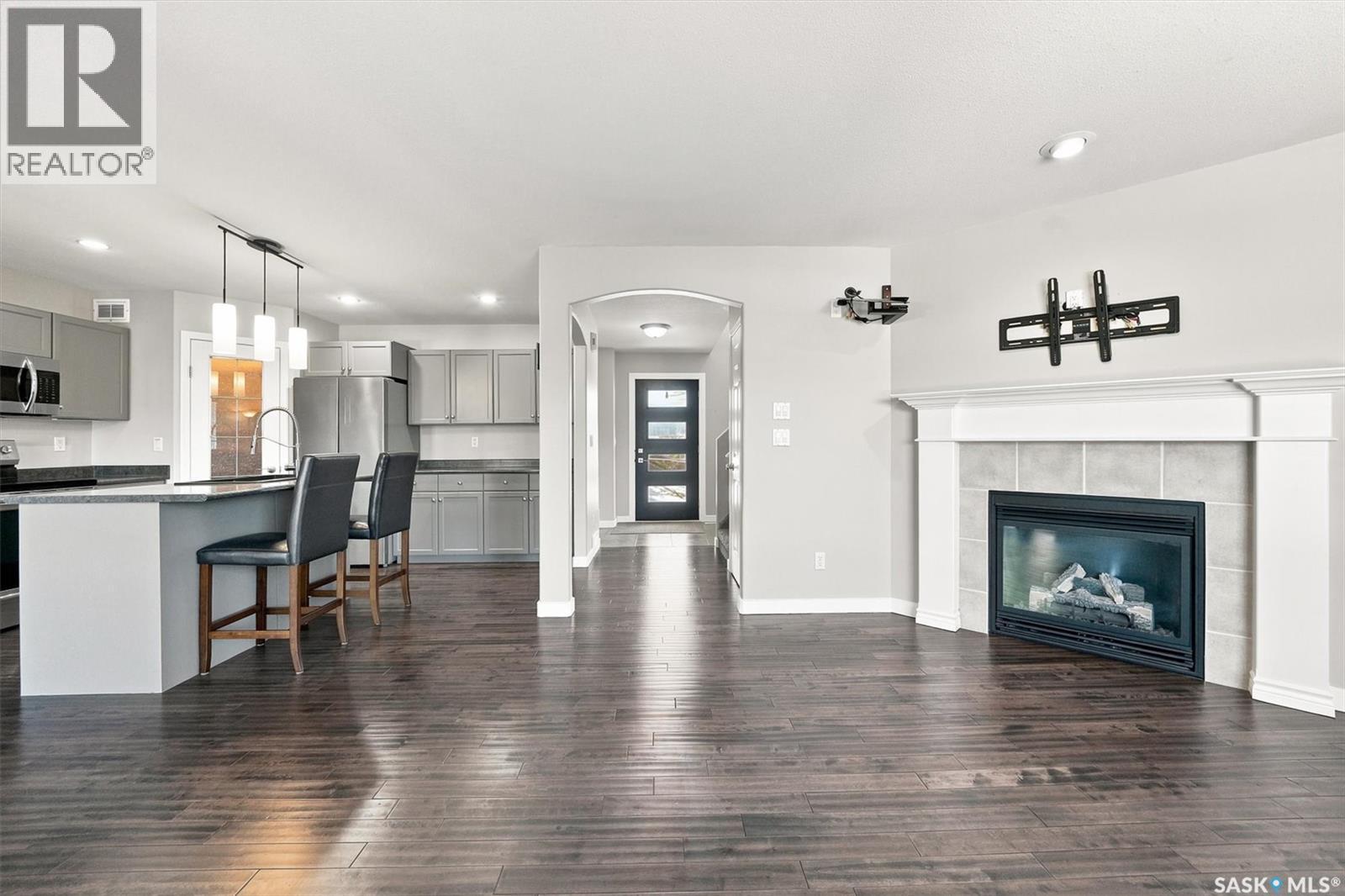 911 Maguire Crescent, Saskatoon, SK - Indoor With Fireplace