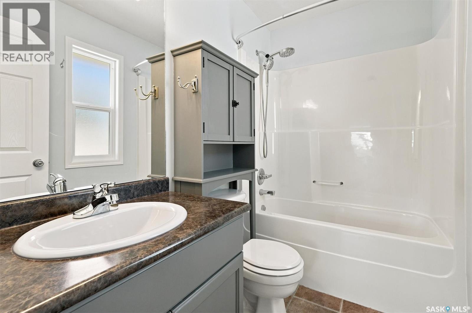 911 Maguire Crescent, Saskatoon, SK - Indoor Photo Showing Bathroom