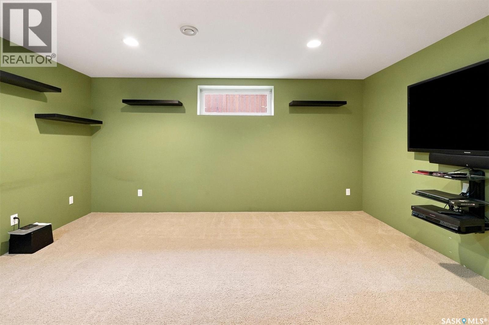 911 Maguire Crescent, Saskatoon, SK - Indoor