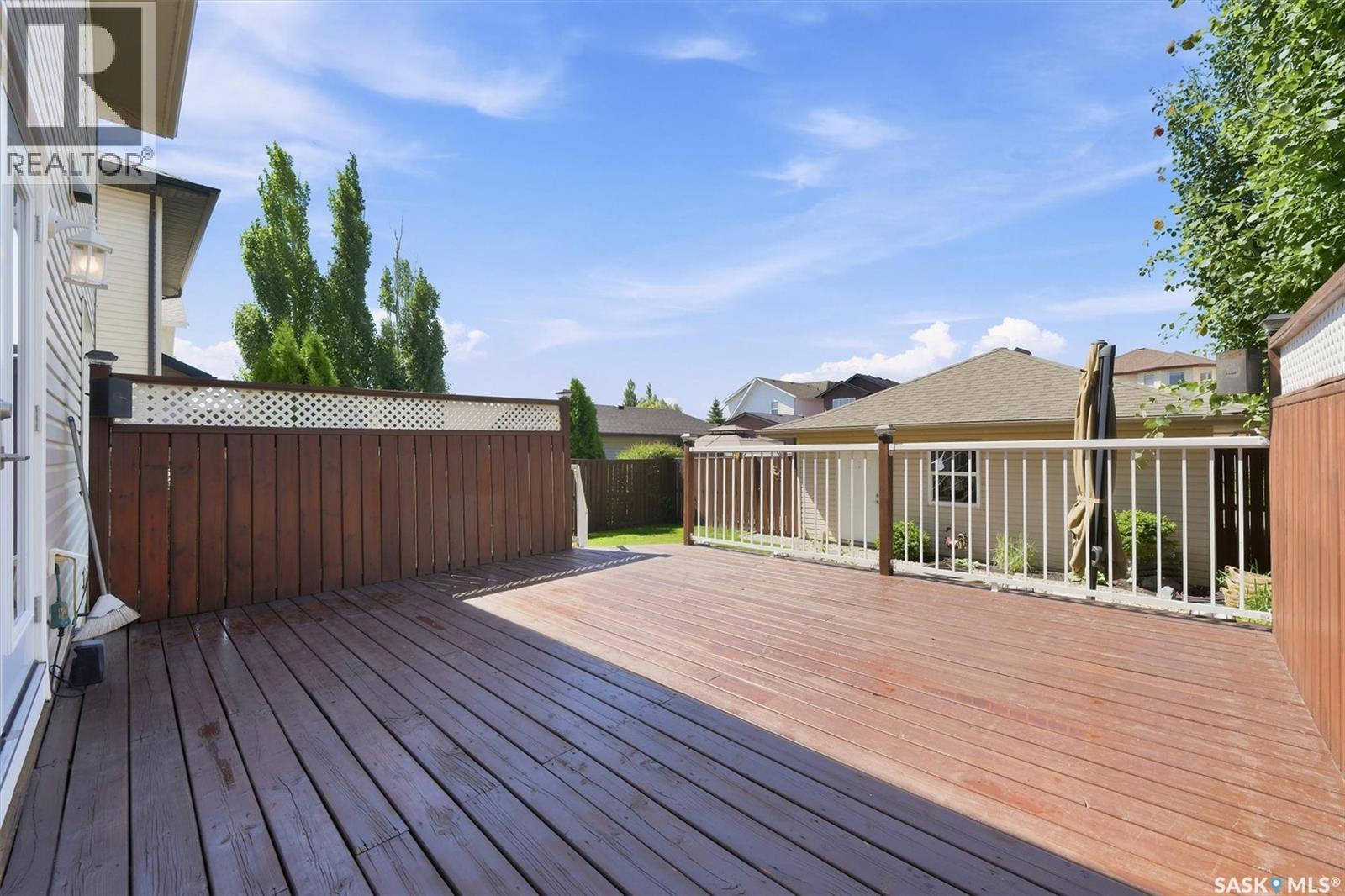 911 Maguire Crescent, Saskatoon, SK - Outdoor With Deck Patio Veranda With Exterior