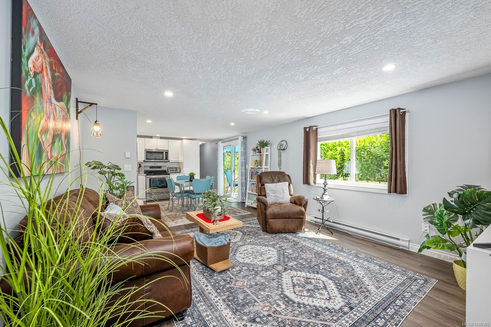 2140 Stadacona Dr, Comox, BC