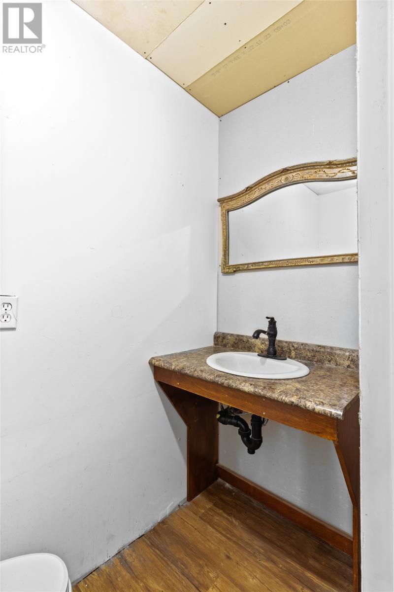 21 Veterans Way, Placentia, NL
