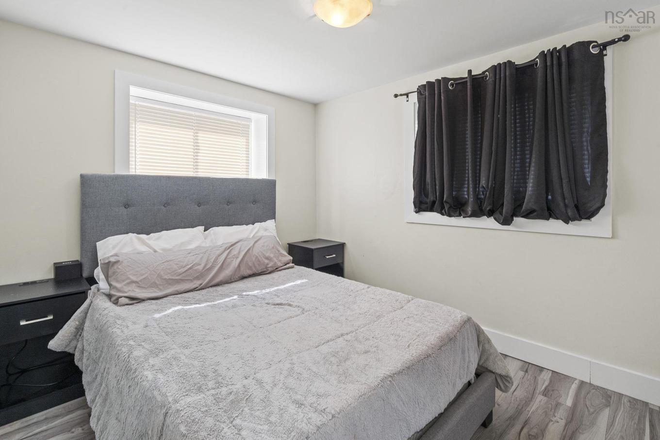 2 Hilltop Terrace, Dartmouth, NS - Indoor Photo Showing Bedroom
