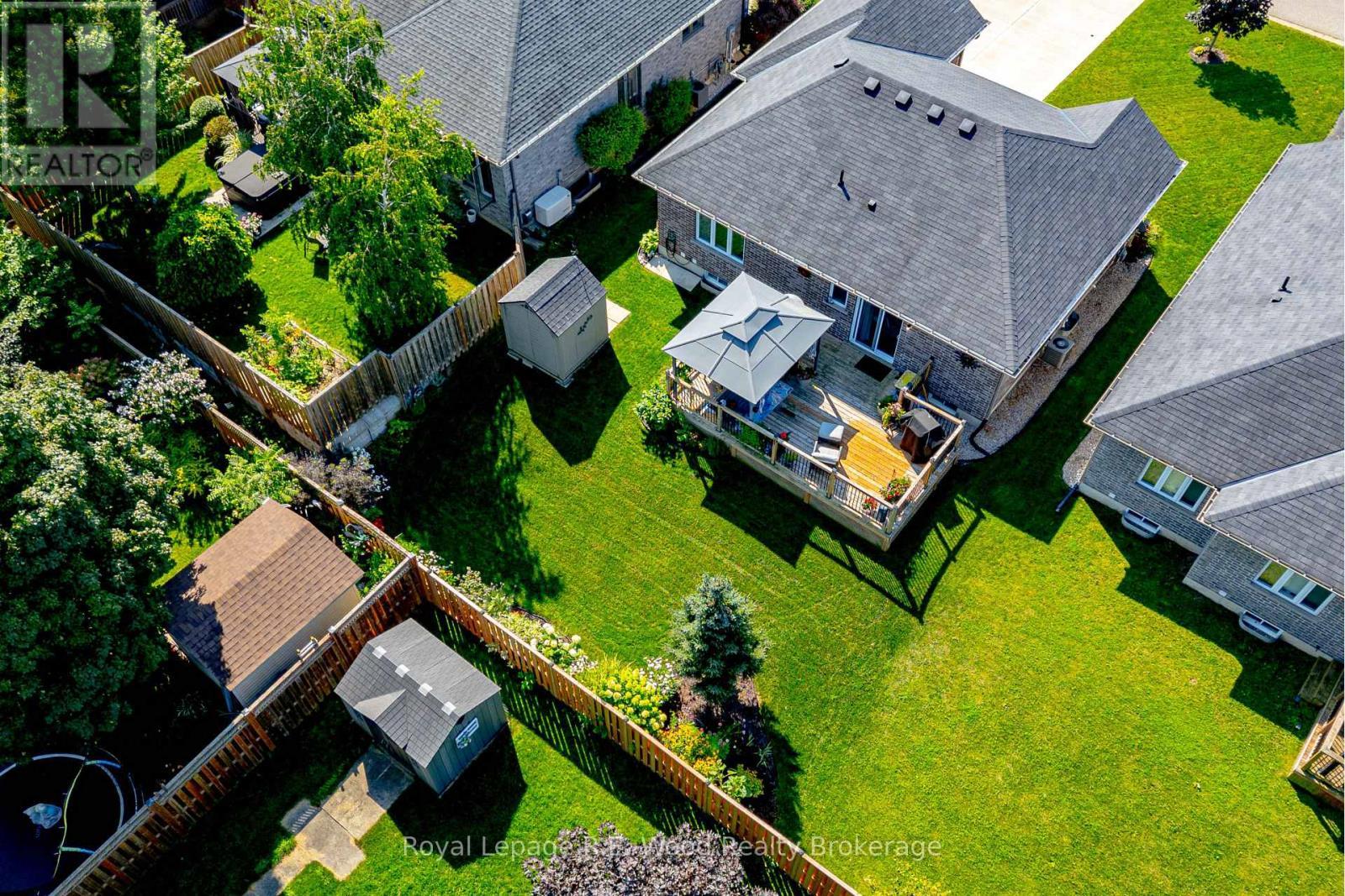 87 Irving Drive, Norwich (Norwich Town), ON - Outdoor