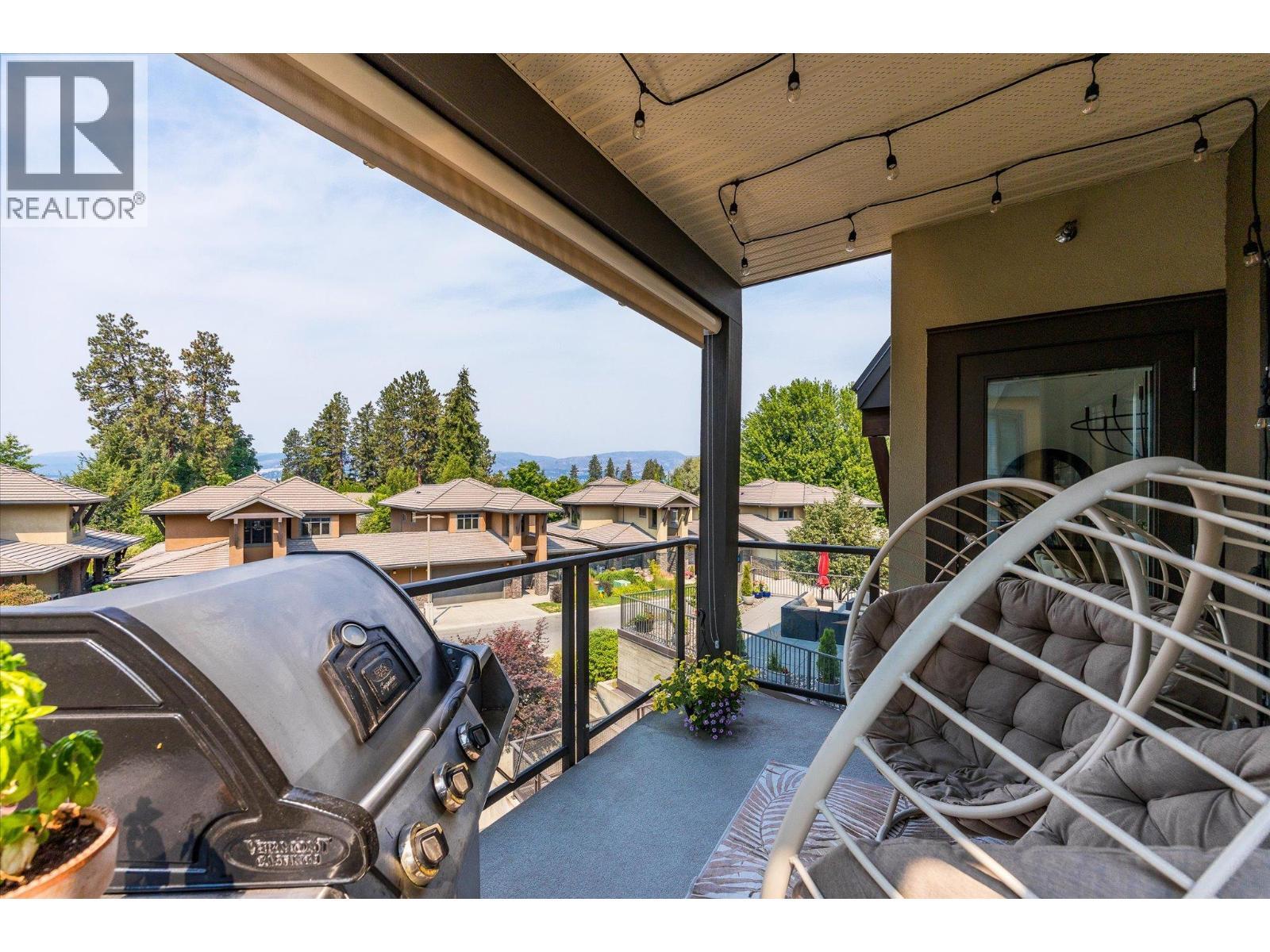 4380 Lakeshore Road Unit# 206, Kelowna, BC - Outdoor With Exterior