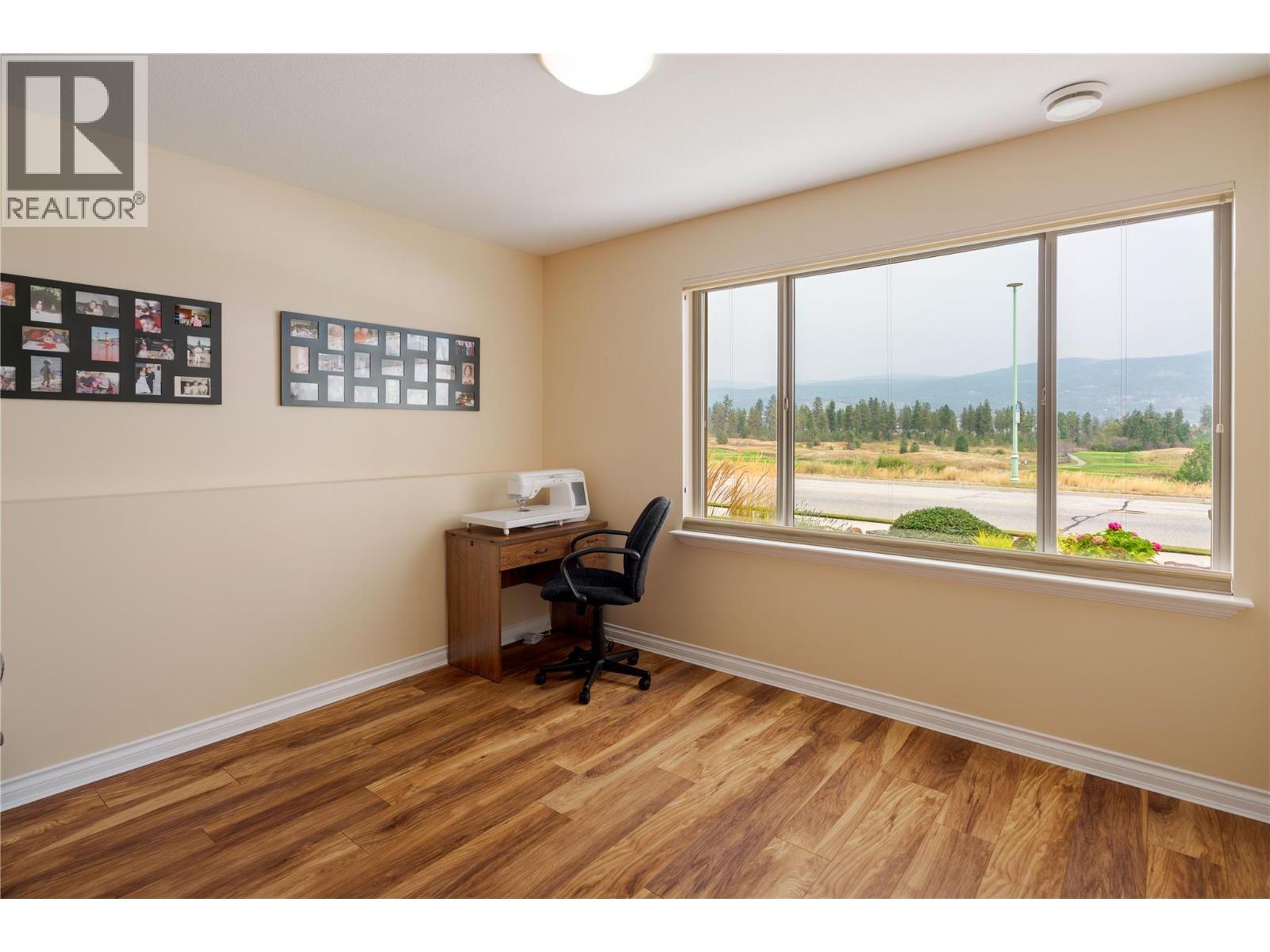 2455 Quail Ridge Boulevard Unit# 111, Kelowna, BC - Indoor Photo Showing Other Room