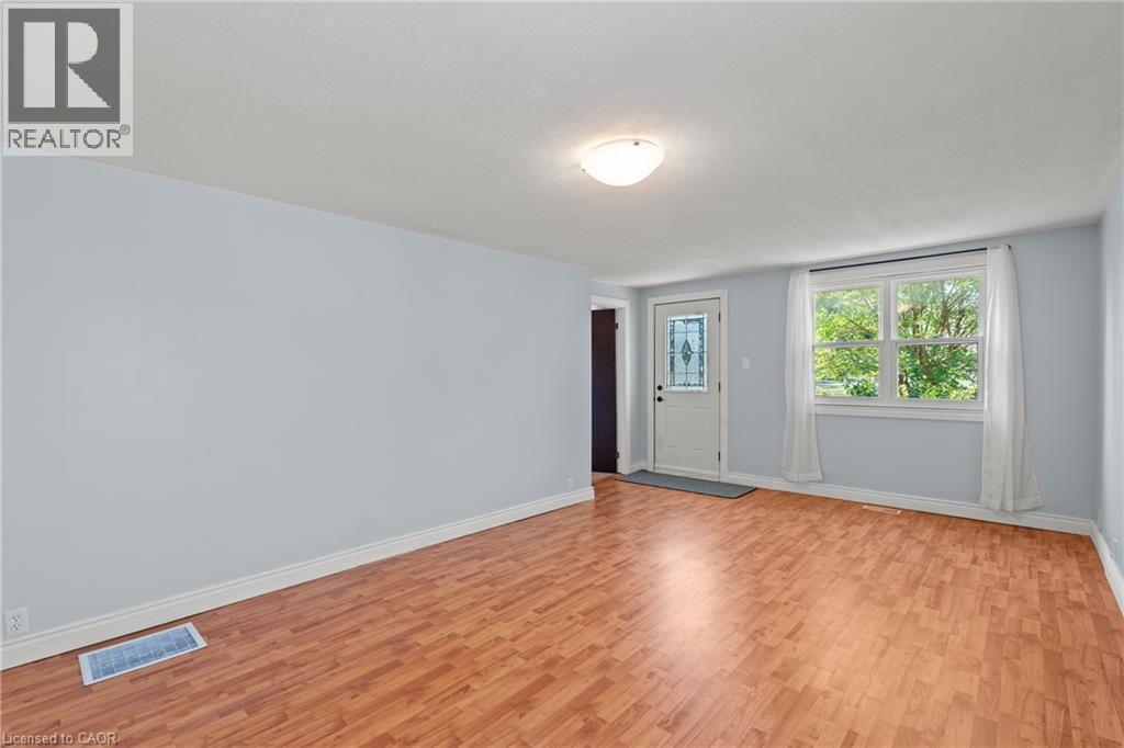 123 Morton Avenue, Brantford, ON - Indoor Photo Showing Other Room