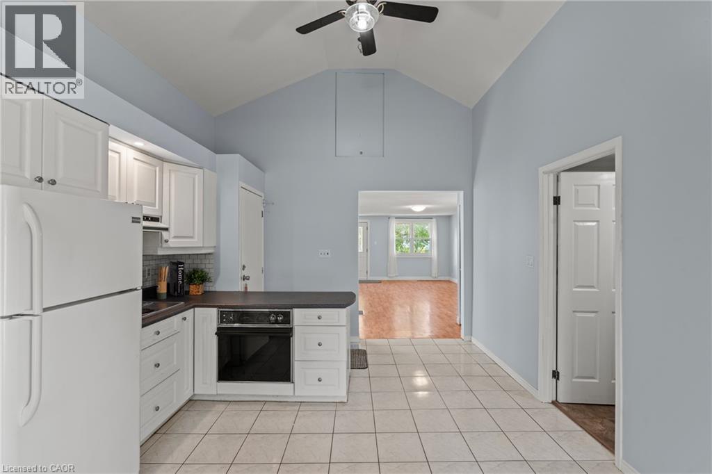 123 Morton Avenue, Brantford, ON - Indoor Photo Showing Kitchen